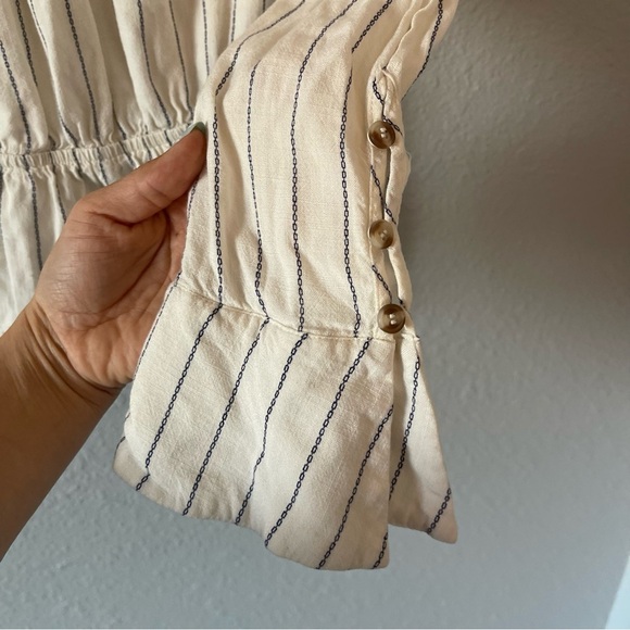 E & M White Striped Button Tie-Front Peplum Top Ruffle Trim Women's Size Medium - Picture 4 of 6